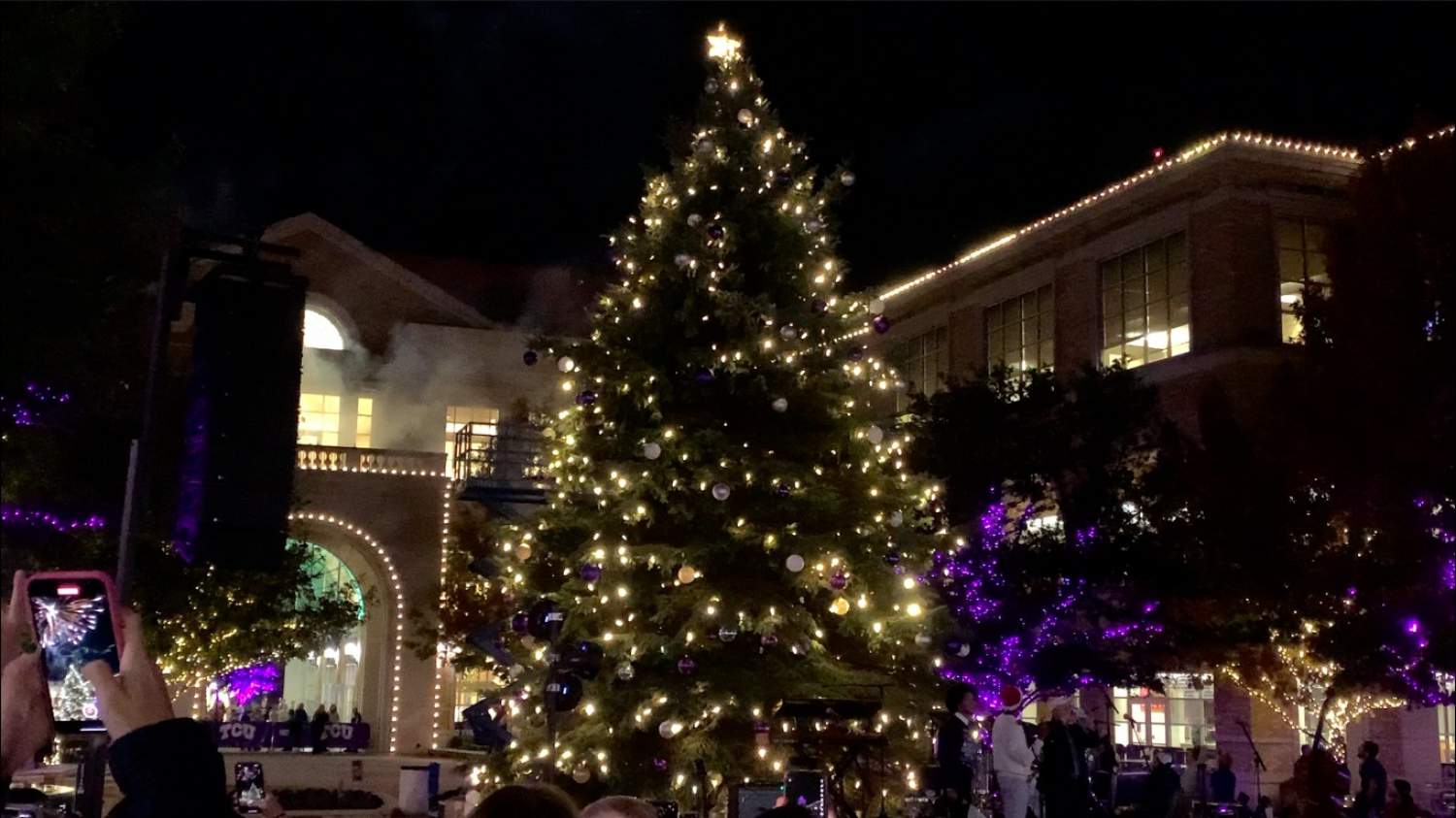 Tcu Christmas Tree Lighting 2022 Tcu Christmas Tree Lighting Returns To Campus - Tcu 360